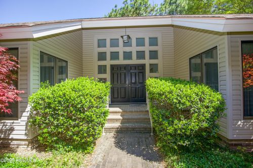136 Lancashire Ln, West End, NC, 27376 | Card Image