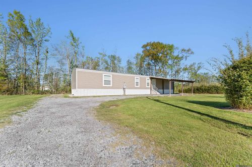 12499 Hebert Rd, Gonzales, LA, 70737-7656 | Card Image