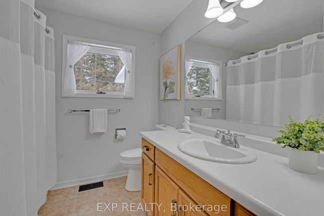 1719 E Lake Rd, House other with 4 bedrooms, 2 bathrooms and 6 parking in North Kawartha ON | Image 22