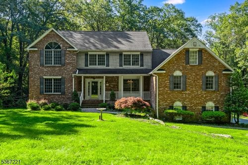 15 Colby Farm Rd, Chester, NJ, 07930-2645 | Card Image