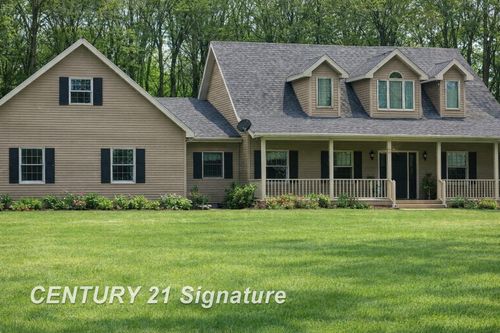 7147 Gary Rd, Chesaning, MI, 48616-9461 | Card Image