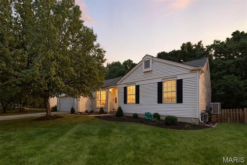243 Coachman Way, O Fallon, MO, 63368-7314 | Card Image