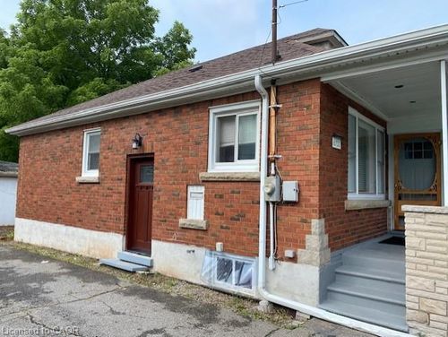 6722 Dunn St, Niagara Falls, ON, L2G2R1 | Card Image