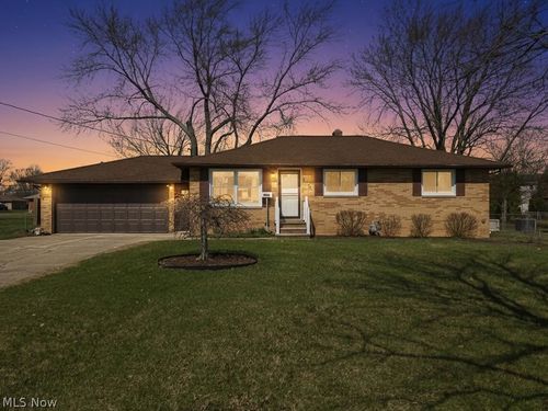 2901 Joseph Pkwy, Brunswick, OH, 44212-1438 | Card Image