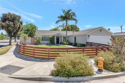 5702 Riviera Drive, Huntington Beach, CA, 92647 | Card Image
