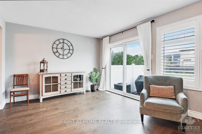 275 Willow Aster Cir, House attached with 3 bedrooms, 3 bathrooms and 2 parking in Orléans ON | Image 9