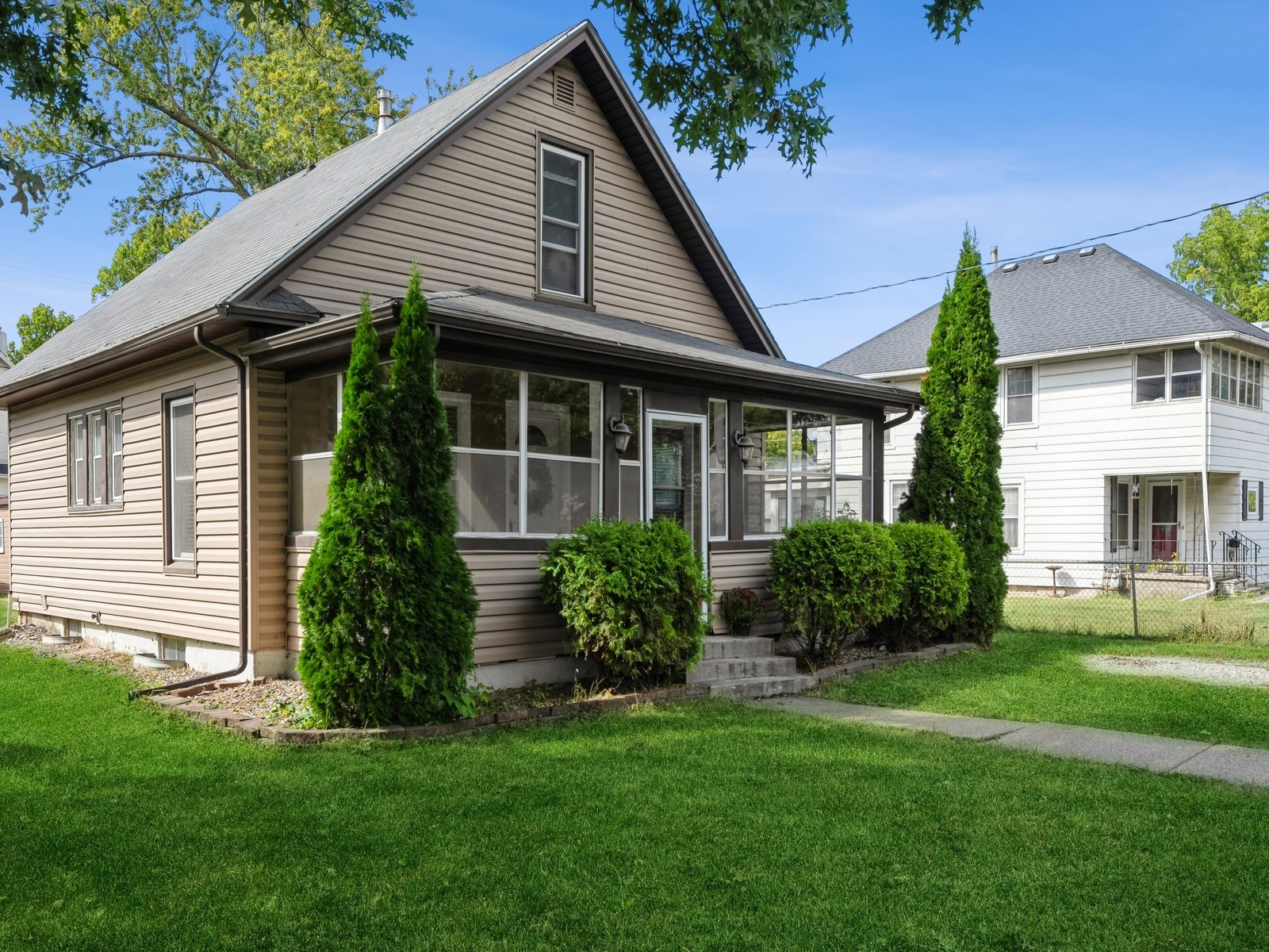 9th St, Des Moines, IA 50313
