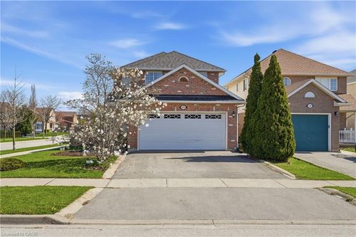 2951 Addison Street, Burlington, ON, L7M4K5 | Card Image