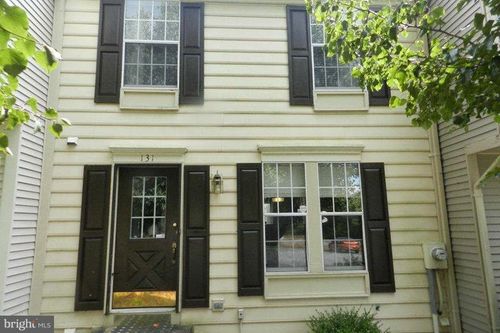 131 Township Ct, STEPHENS CITY, VA, 22655-2964 | Card Image