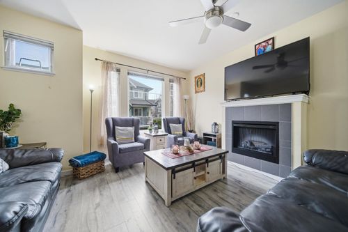 38-6575 192 St, Surrey, BC, V4N5T8 | Card Image