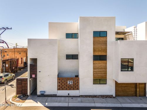 1-4-21 W Lalo Way, Tucson, AZ, 85701 | Card Image
