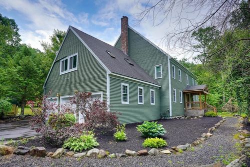 144 Parmenter Rd, Hudson, MA, 01749-3253 | Card Image