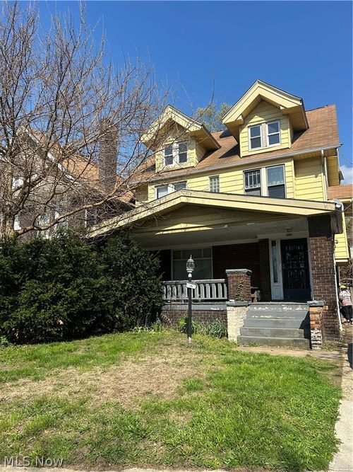 899 Herrick Road, Cleveland, OH, 44108 | Card Image
