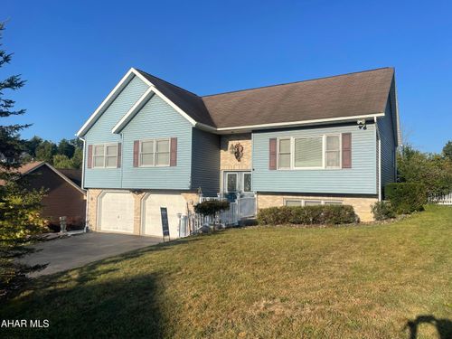 741 Brentwood Dr, Duncansville, PA, 16635-7529 | Card Image