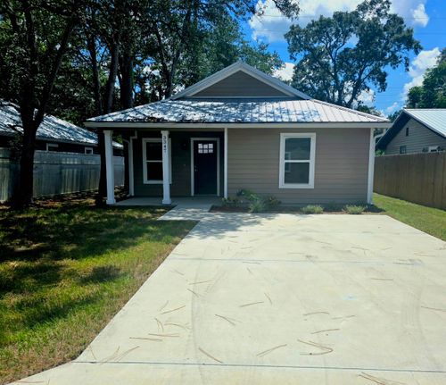 3347 7th St, Elkton, FL, 32033-2240 | Card Image