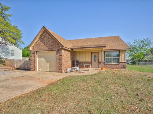 591 Sw 14th St, Blanchard, OK, 73010-7525 | Card Image