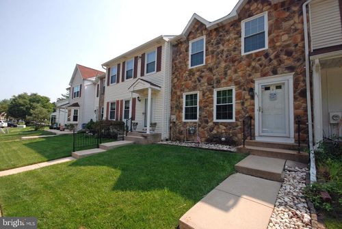31 Dunmoor Ct S, Hamilton, NJ, 08690-3334 | Card Image