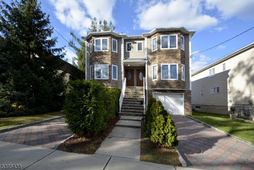 12 Pulaski Pl, Hackensack, NJ, 07601-6611 | Card Image