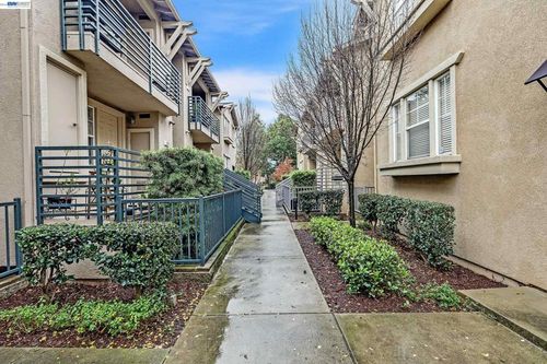 56-1594 Tucker St, Oakland, CA, 94603-3876 | Card Image