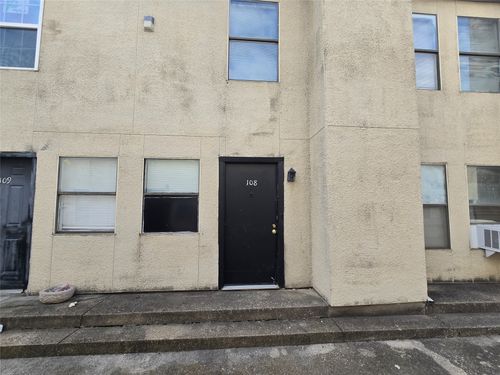 108-7030 Fair Oaks Avenue, Dallas, TX, 75231 | Card Image