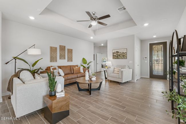 Spacious Living Area | Image 13