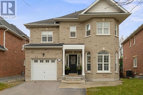 9 Mill Walk Crt, Richmond Hill, ON, L4C0P6 | Card Image