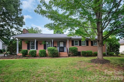 327 Arlington St, Forest City, NC, 28043-3701 | Card Image