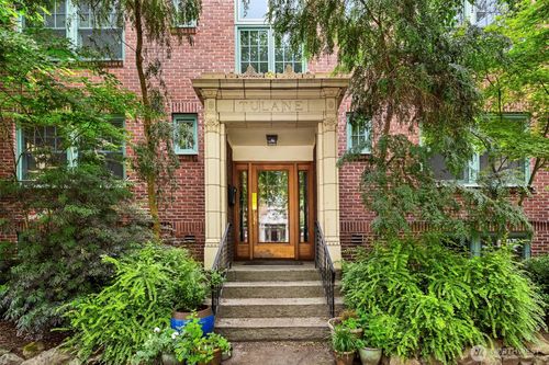 205-408 Bellevue Ave E, Seattle, WA, 98102-4730 | Card Image