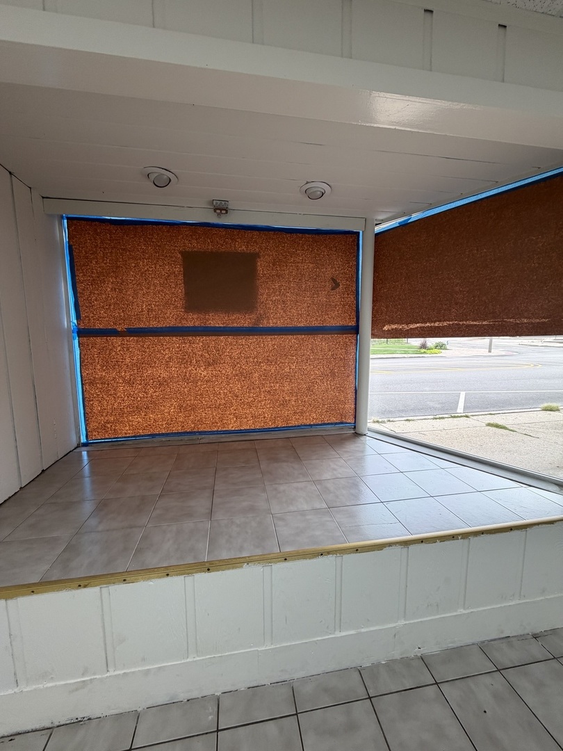 Commercial Lease in Woodstock 5