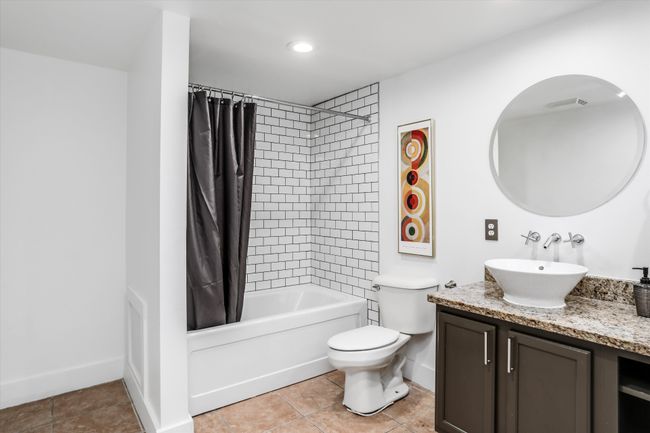 APT-4 - 2843 E Grand Blvd, Condo with 2 bedrooms, 2 bathrooms and null parking in Detroit MI | Image 10