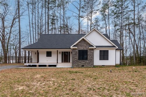 526 River Bluff Ln, King And Queen Court House, VA, 23085-2039 | Card Image