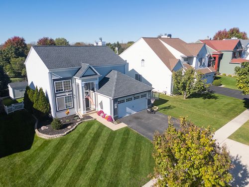 480 Knoll Crest Dr, Bartlett, IL, 60103-1214 | Card Image