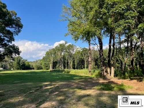 882 Highway 136, Sterlington, LA, 71280-3171 | Card Image