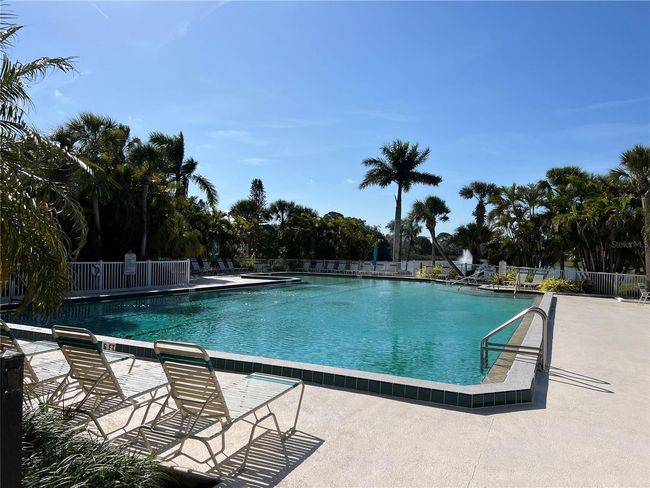 1 - 5617 Ashton Lake Dr, Condo with 2 bedrooms, 2 bathrooms and null parking in Sarasota FL | Image 23
