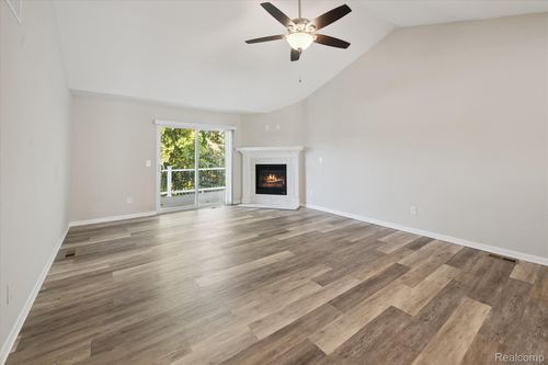 816 Nelsons Ridge Dr, Howell, MI, 48843-2487 | Card Image