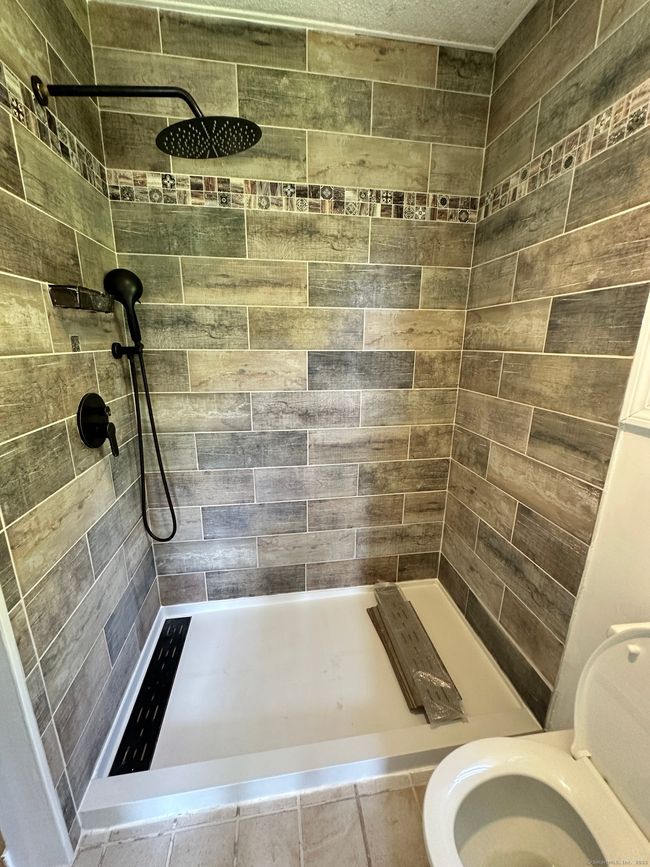 48 Canterbury Dr, House other with 3 bedrooms, 2 bathrooms and 10 parking in Durham CT | Image 9