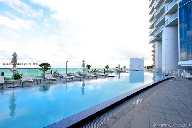 APT-1507 - 17001 Collins Ave, Condo with 1 bedrooms, 2 bathrooms and null parking in Sunny Isles Beach FL | Image 12