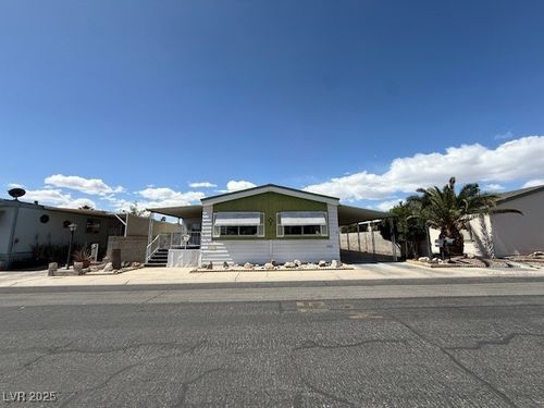 3599 Gulf Shores Dr, Las Vegas, NV, 89122-3944 | Card Image