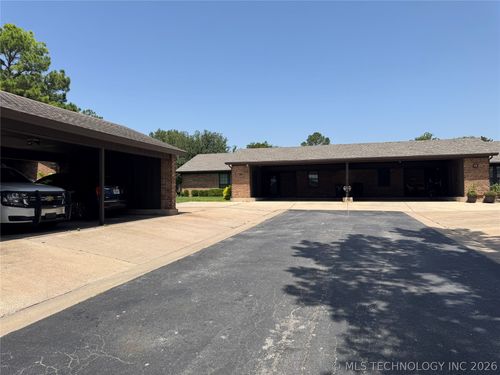 43 Overland Route St, Ardmore, OK, 73401-2915 | Card Image