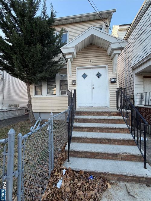 185 Linden Ave, Irvington, NJ, 07111-2522 | Card Image