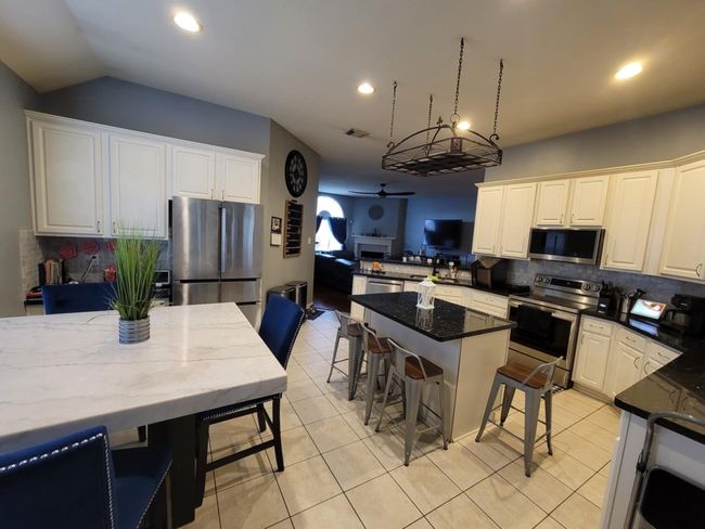 3214 Worthington Dr, House other with 3 bedrooms, 2 bathrooms and 2 parking in Pearland TX | Image 11