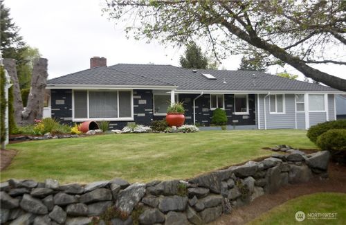 717 48th St Se, Everett, WA, 98203-3232 | Card Image