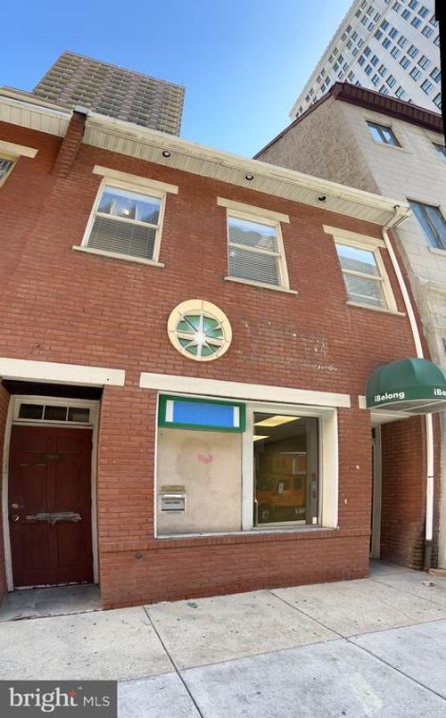 1st-1423 Spruce St, Philadelphia, PA, 19102-4503 | Card Image