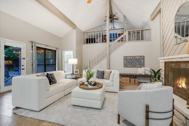 7306 Fireoak Dr, House other with 3 bedrooms, 2 bathrooms and 4 parking in Austin TX | Image 5