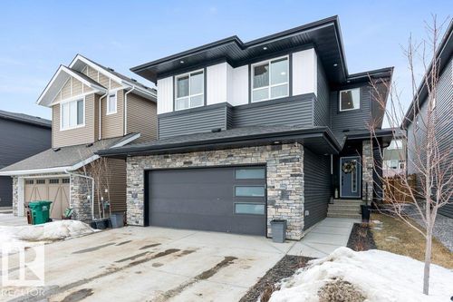 102 Edgefield Way, St Albert, AB, T8N8A7 | Card Image