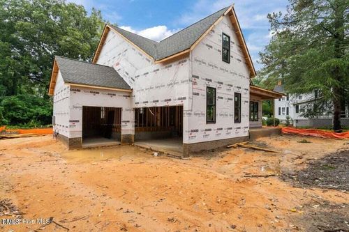 245 W Connecticut Ave, Southern Pines, NC, 28387-4709 | Card Image