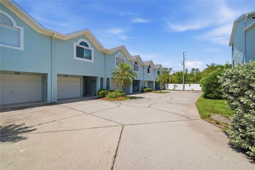 643 Garland Cir, INDIAN ROCKS BEACH, FL, 33785-2634 | Card Image
