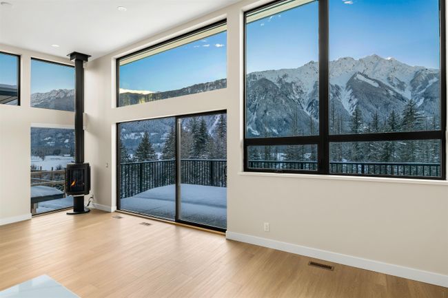 23 - 4000 Sunstone Way, Home with 3 bedrooms, 2 bathrooms and 2 parking in Pemberton BC | Image 3
