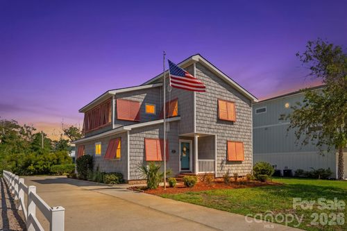 1314 Holly Dr, North Myrtle Beach, SC, 29582-3856 | Card Image