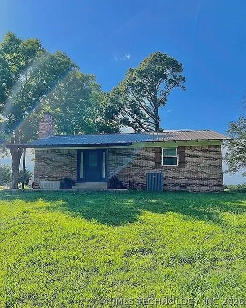 2118 Cardinal Rd, Ardmore, OK, 73401-7351 | Card Image